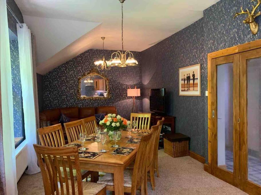 Chandlers Apartment Ascog Екстериор снимка