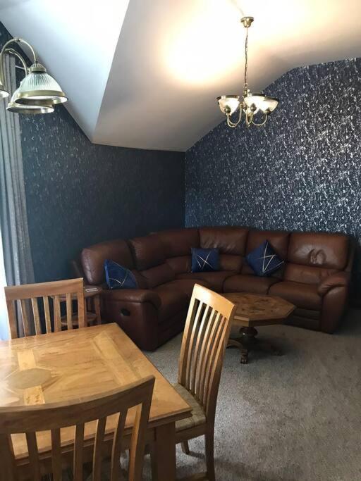 Chandlers Apartment Ascog Екстериор снимка