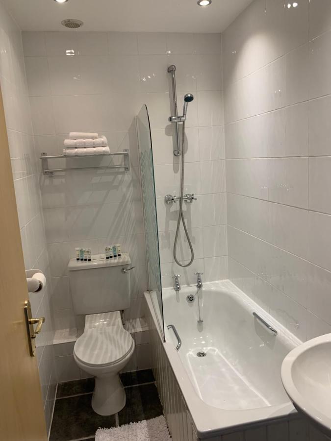 Chandlers Apartment Ascog Екстериор снимка