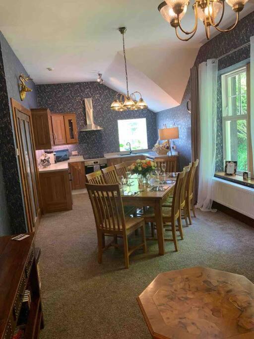 Chandlers Apartment Ascog Екстериор снимка