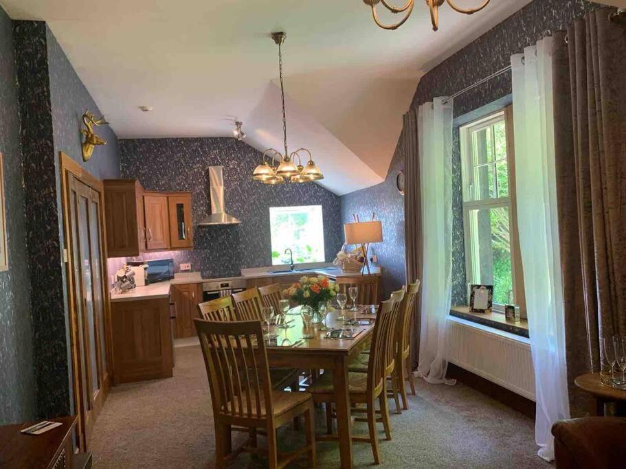 Chandlers Apartment Ascog Екстериор снимка